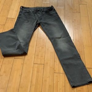 Like New American Eagle Original Straight Jeans size 30/34